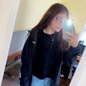 Meet your Posher, Ava